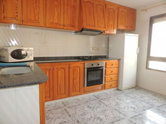 Foto 2 de Casa en venta en Palma de Gandía de 4 habitaciones con terraza y garaje