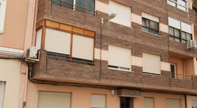 Foto 1 de Pis en venda a Almansa de 3 habitacions amb balcó