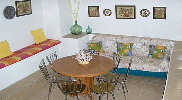 Foto 1 de Casa en venta en Jarafuel de 3 habitaciones con aire acondicionado