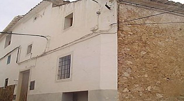 Foto 2 de Casa en venta en Zarra de 5 habitaciones con terraza