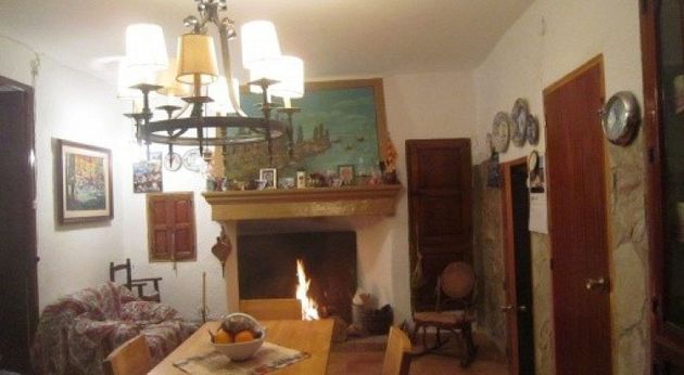 Foto 1 de Casa en venda a Teresa de Cofrentes de 4 habitacions i 240 m²