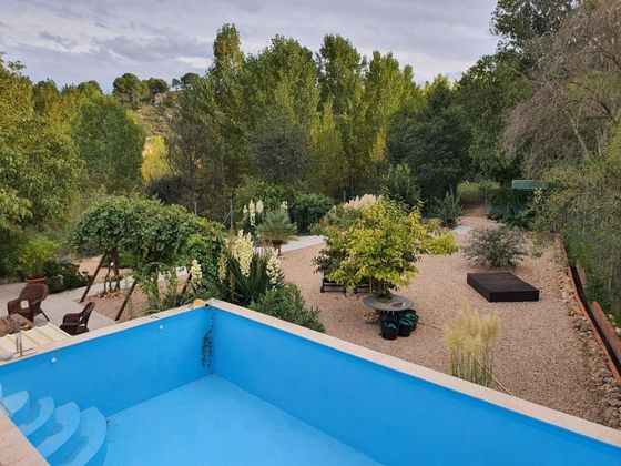 Foto 2 de Casa en venta en Teresa de Cofrentes de 3 habitaciones con piscina