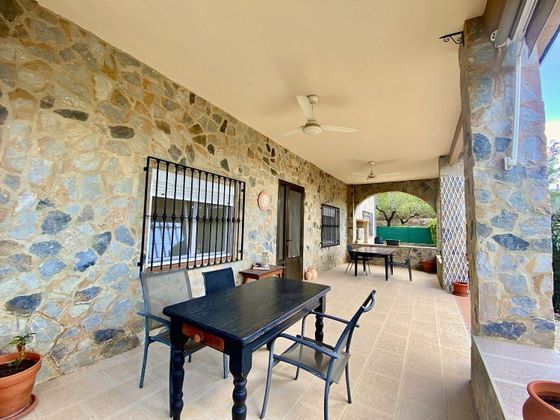 Foto 2 de Casa en venda a Olleria (l´) de 5 habitacions amb terrassa i piscina