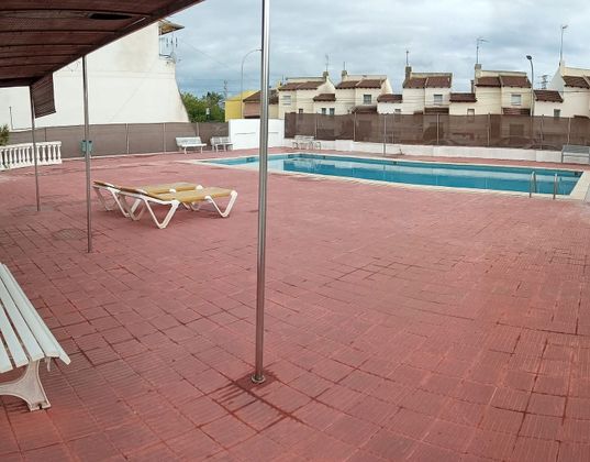 Foto 2 de Pis en venda a Marítima Residencial de 3 habitacions amb terrassa i piscina