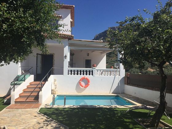 Foto 1 de Venta de chalet en Alfarnatejo de 2 habitaciones con terraza y piscina