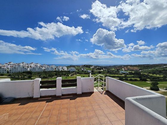Foto 2 de Venta de ático en Estepona Oeste - Valle Romano - Bahía Dorada de 2 habitaciones con terraza y piscina