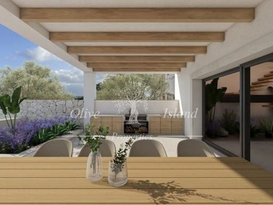 Foto 2 de Casa rural en venta en calle De Les Sabateres de 4 habitaciones con terraza y piscina