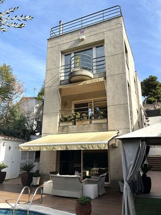 Foto 2 de Venta de chalet en Ciutat Diagonal - La Miranda - La Mallola de 5 habitaciones con terraza y piscina