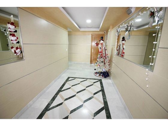 Foto 1 de Venta de piso en La Gangosa de 2 habitaciones con ascensor