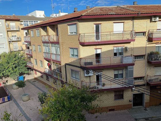Foto 2 de Piso en venta en Villarrapa - Garrapinillos de 3 habitaciones con garaje y calefacción