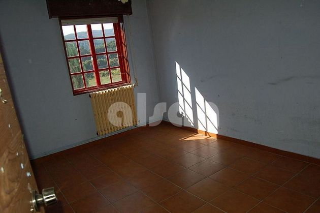 Foto 2 de Xalet en venda a Ponteareas de 6 habitacions amb terrassa i garatge