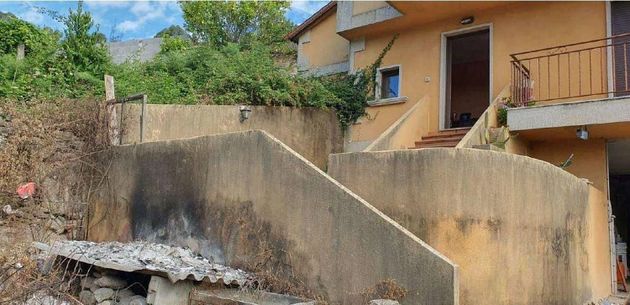 Foto 2 de Xalet en venda a Ponteareas de 7 habitacions amb terrassa i garatge