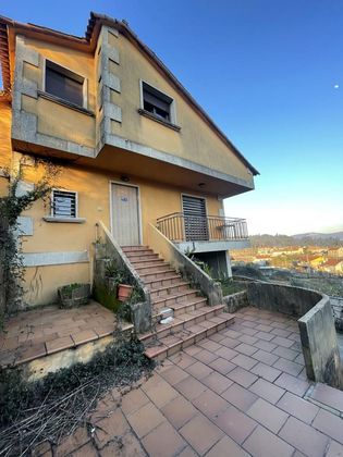 Foto 1 de Xalet en venda a Ponteareas de 7 habitacions amb terrassa i garatge