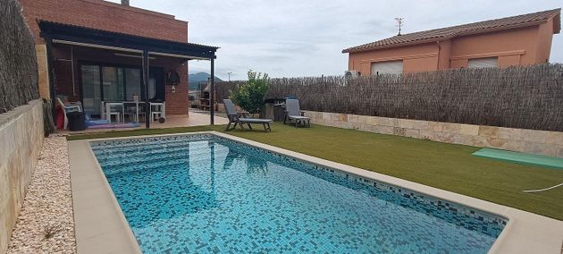 Foto 1 de Casa en venda a Sant Celoni de 5 habitacions amb terrassa i piscina