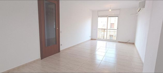 Foto 1 de Pis en venda a Vilalba Sasserra de 2 habitacions amb balcó i aire acondicionat