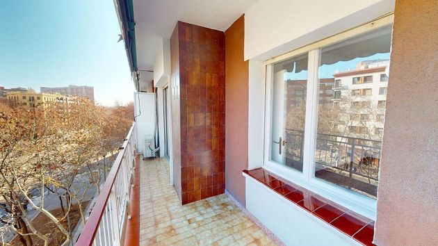 Foto 1 de Piso en venta en El Parc i la Llacuna del Poblenou de 4 habitaciones con balcón y ascensor