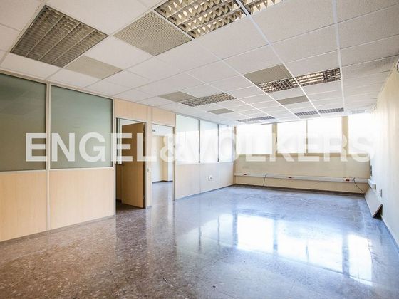 Foto 2 de Oficina en venda a Jaume Roig de 181 m²