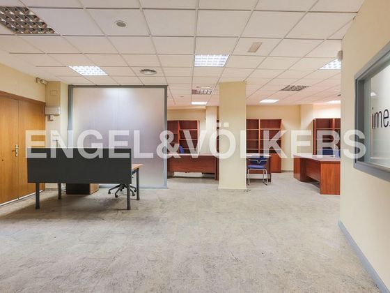 Foto 2 de Oficina en venda a Ciudad Universitària de 500 m²