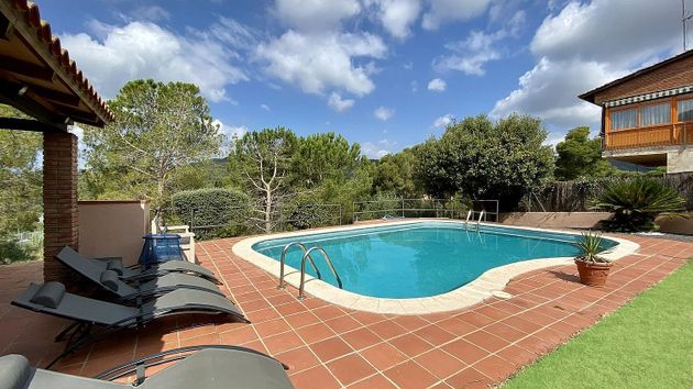 Foto 1 de Xalet en venda a Viladecavalls de 7 habitacions amb terrassa i piscina