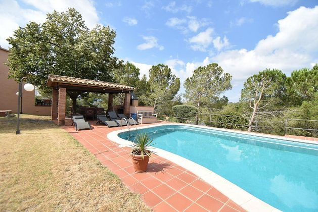 Foto 2 de Xalet en venda a Viladecavalls de 7 habitacions amb terrassa i piscina