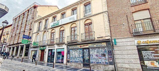 Foto 1 de Local en venda a calle Duque de Alba de 74 m²