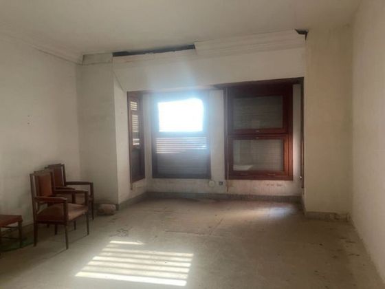 Foto 2 de Venta de casa en Camino de Onda - Salesianos - Centro de 5 habitaciones y 356 m²