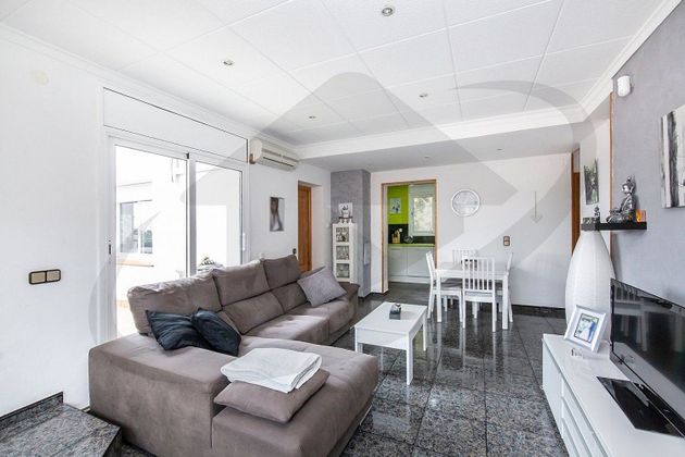 Foto 2 de Casa en venda a Airesol de 5 habitacions amb terrassa i aire acondicionat