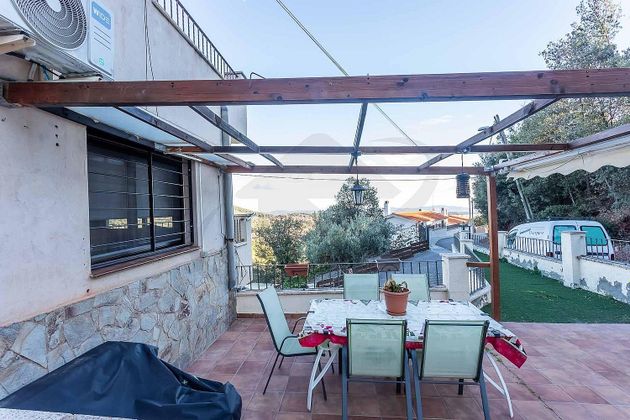Foto 2 de Casa rural en venda a Sant Feliu del Racó de 8 habitacions amb terrassa i piscina