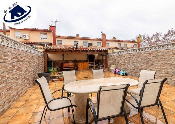 Foto 1 de Casa en venda a Centre - Castellar del Vallès de 5 habitacions amb terrassa i garatge