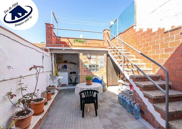 Foto 1 de Casa en venta en Centre - Castellar del Vallès de 2 habitaciones con terraza y jardín