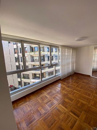 Foto 1 de Piso en alquiler en calle Melquiades Alvarez de 3 habitaciones con terraza y calefacción