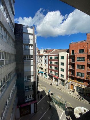 Foto 2 de Pis en lloguer a calle Melquiades Alvarez de 3 habitacions amb terrassa i calefacció