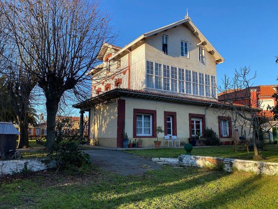 Foto 2 de Xalet en venda a Castrillón de 11 habitacions amb terrassa i garatge