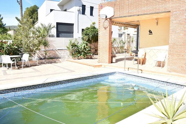 Foto 2 de Venta de chalet en Albinyana de 5 habitaciones con terraza y piscina