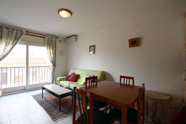 Foto 1 de Pis en venda a Segur de Calafell de 3 habitacions amb balcó i aire acondicionat