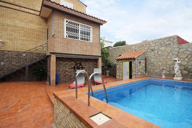 Foto 2 de Chalet en venta en El Vedat - Santa Apolonia de 3 habitaciones con terraza y piscina