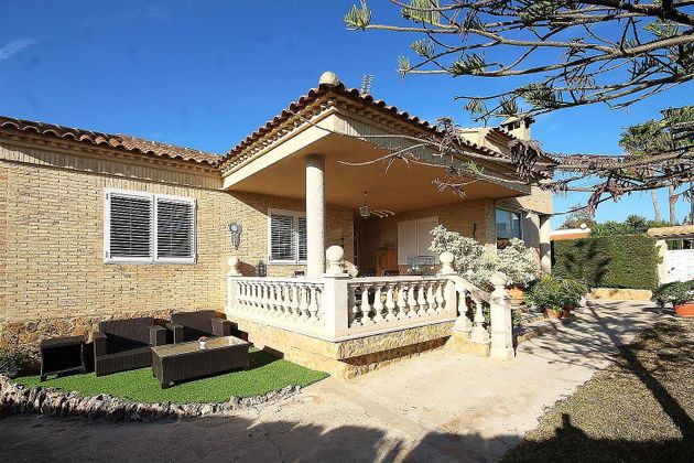 Foto 2 de Chalet en venta en Calicanto - Cumbres de Calicanto - Santo Domingo de 4 habitaciones con terraza y garaje