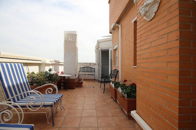 Foto 2 de Venta de ático en Valterna de 4 habitaciones con terraza y piscina
