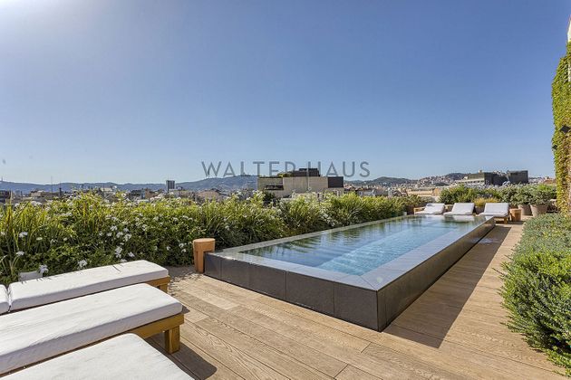 Foto 2 de Pis en venda a La Dreta de l'Eixample de 2 habitacions amb terrassa i piscina