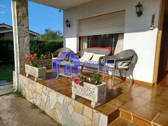 Foto 2 de Venta de casa en Valencia de Don Juan de 2 habitaciones con terraza y piscina