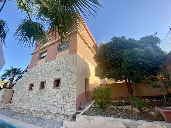 Foto 1 de Casa en venda a Vistahermosa de 9 habitacions amb terrassa i piscina