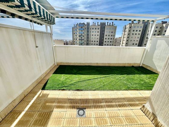 Foto 1 de Ático en venta en Campello Playa de 2 habitaciones con terraza y piscina