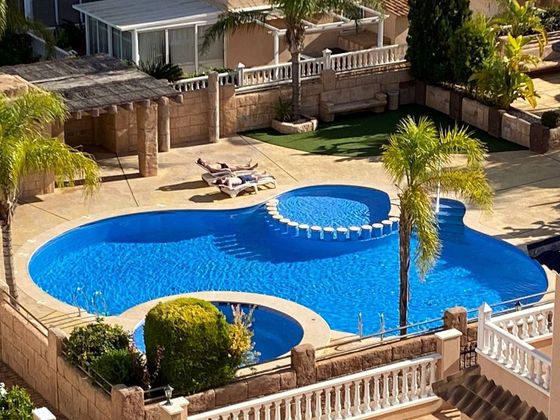 Foto 2 de Àtic en venda a Cabo Roig - La Zenia de 3 habitacions amb terrassa i piscina
