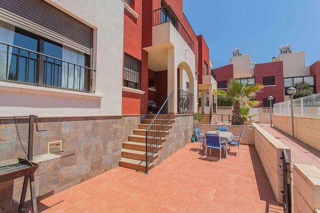 Foto 1 de Casa en venda a Nueva Torrevieja - Aguas Nuevas de 2 habitacions amb terrassa i piscina