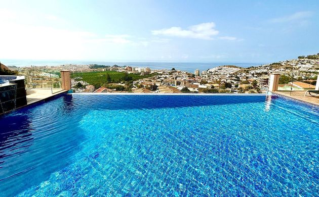 Foto 1 de Xalet en venda a Almuñecar de 7 habitacions amb terrassa i piscina