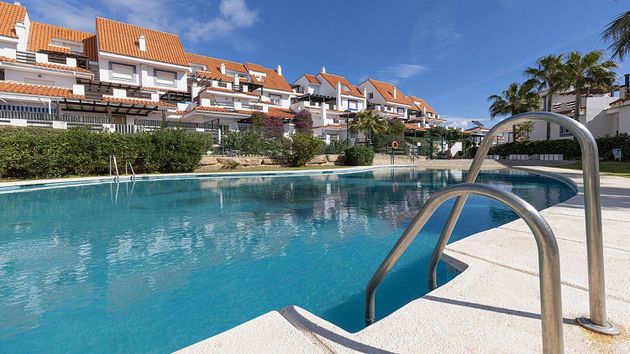 Foto 1 de Piso en venta en Alcorrín de 2 habitaciones con terraza y piscina