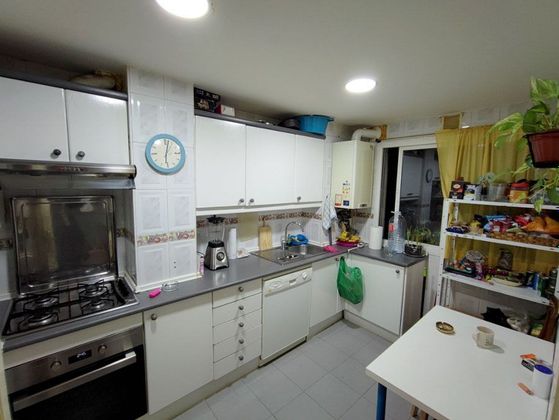 Foto 1 de Venta de piso en Villalba Estación de 2 habitaciones con terraza y garaje