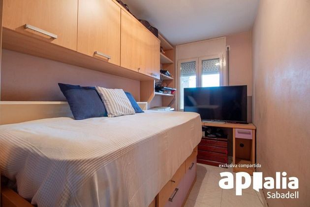 Foto 2 de Casa en venda a Centre - Eixample – Can Llobet – Can Serra de 4 habitacions amb balcó i calefacció