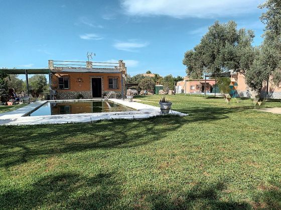 Foto 2 de Casa en venda a urbanización La Hermandad de 3 habitacions amb piscina i jardí