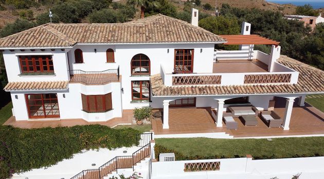 Foto 2 de Xalet en venda a urbanización Valtocado de 4 habitacions amb terrassa i piscina